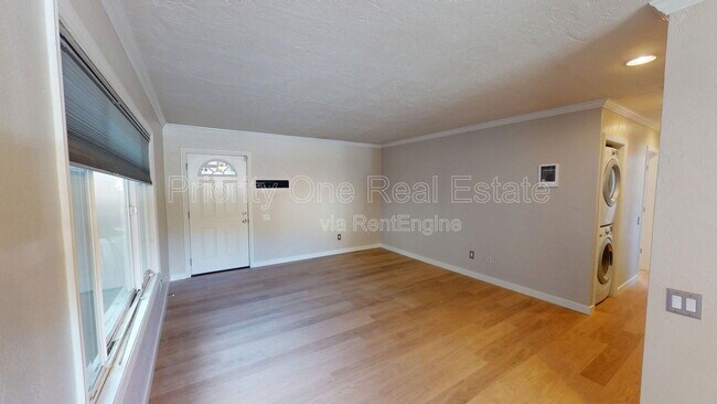 Foto del edificio - 3663 7th Ave