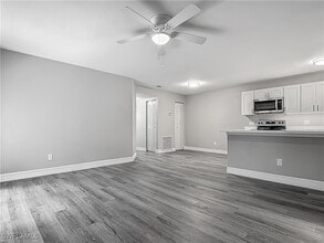 Building Photo - 17426 Birchwood Ln