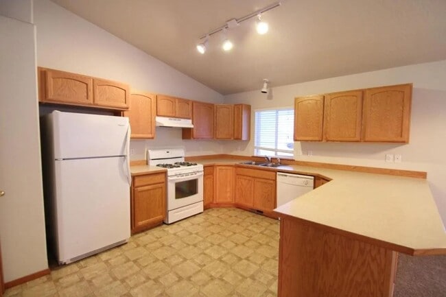 Building Photo - Charming Rancher for Rent in Sunshine Meadows