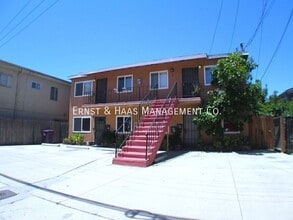 Building Photo - 1125 St Mary's Ct