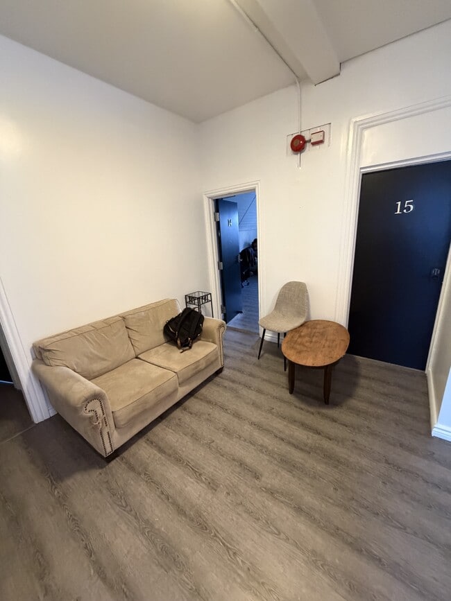 Photo du bâtiment - 119 Daly Ave