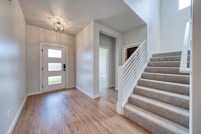 Entry - 501 NW 175th St