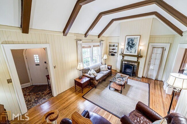 Building Photo - 689 Cumberland Cir NE