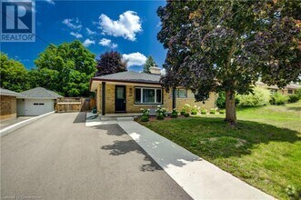Building Photo - 144 Ellis Crescent S