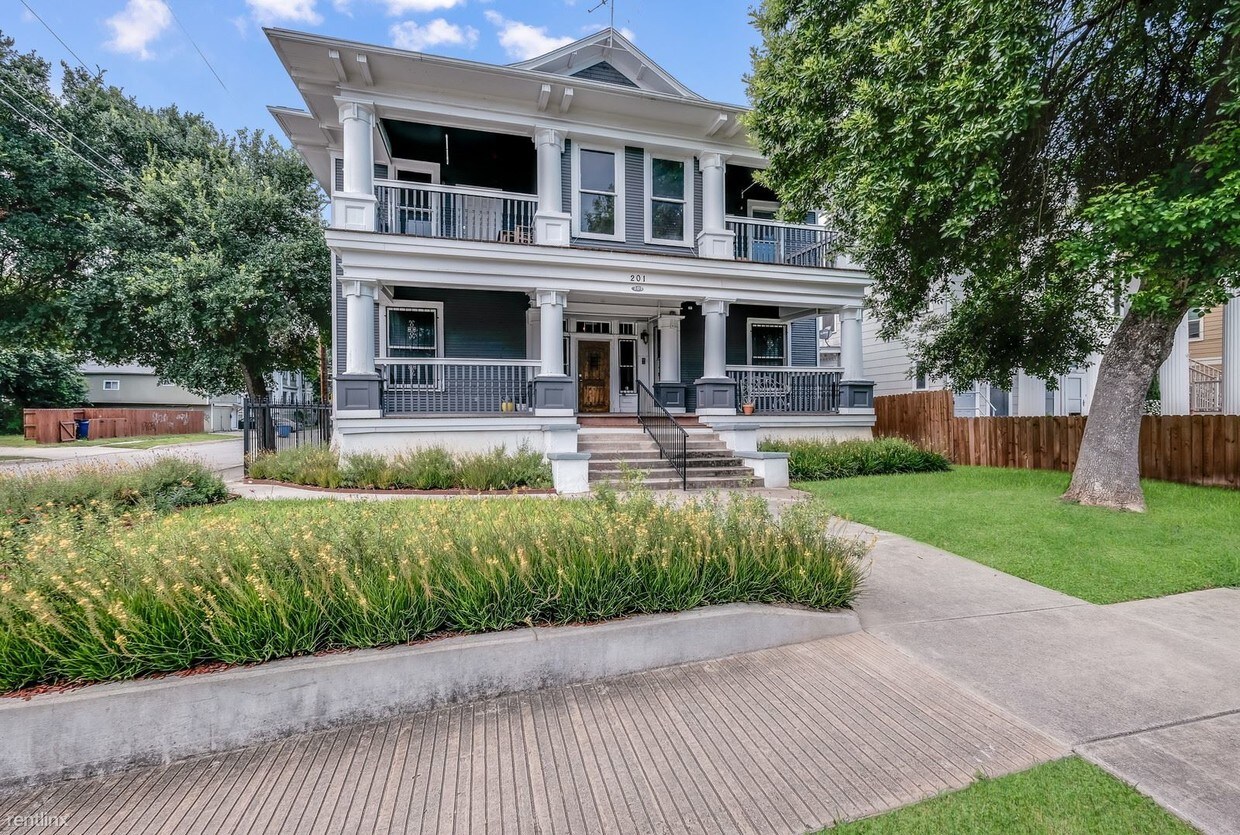 3 br, 2 bath - 201 E Courtland #101 - 3 br, 2 bath  - 201 E Courtland #101