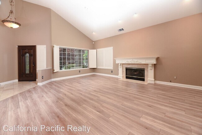 Building Photo - 4 br, 3 bath House - 703 Bourne Court