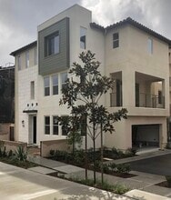 Building Photo - 590 Catalonia