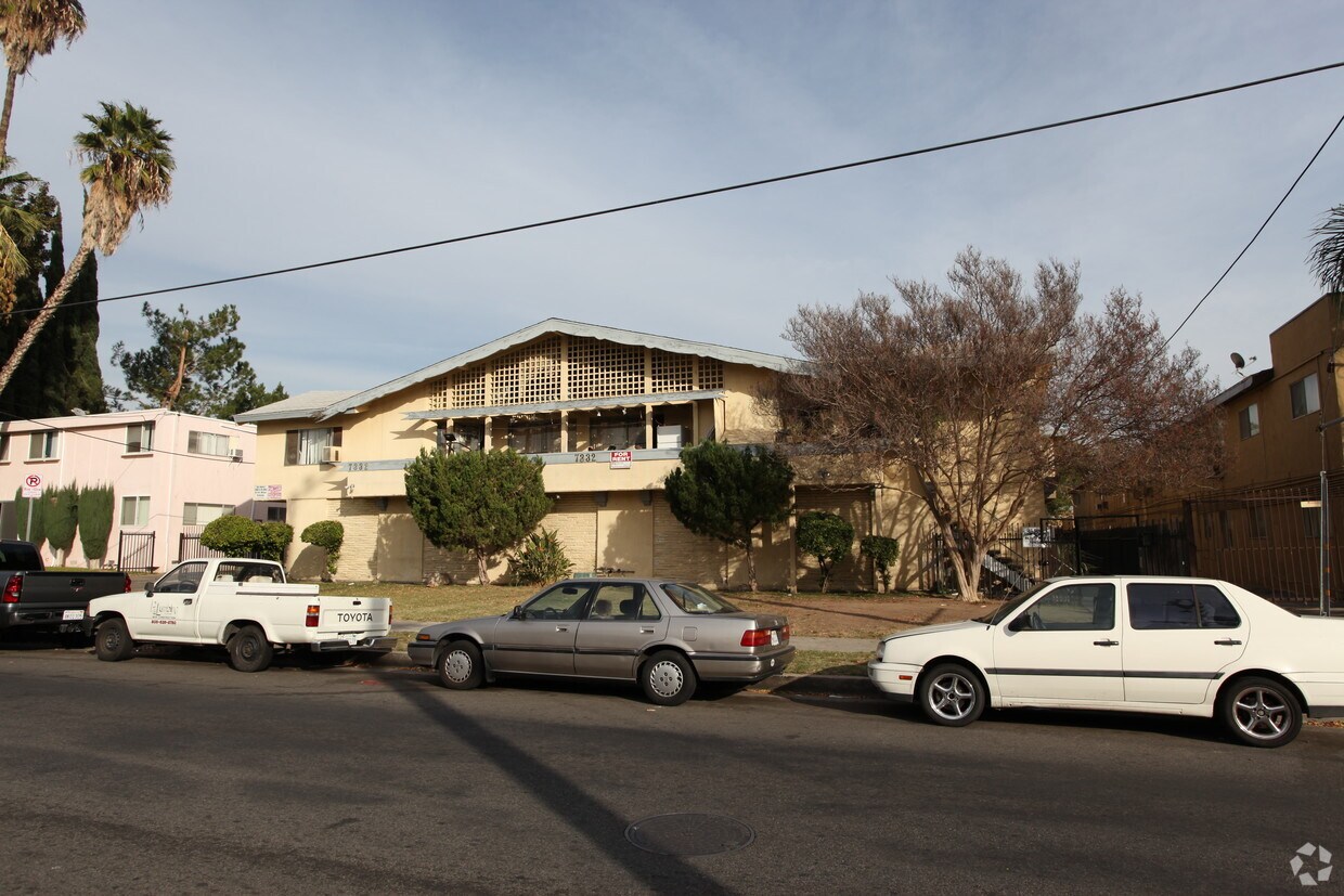 Building Photo - 7332 Variel Ave