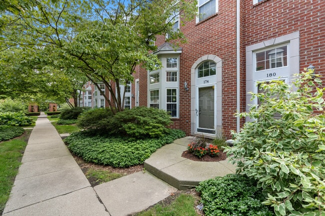 Foto del edificio - 174 Georgetown Square S