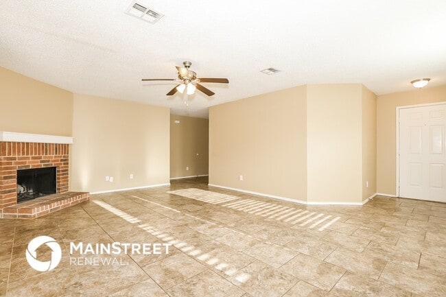 Building Photo - 14802 Canyon Ridge Dr