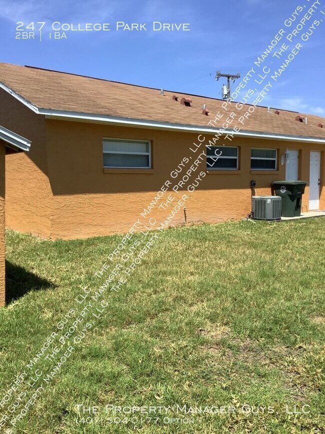 Building Photo - 247 College Park Dr