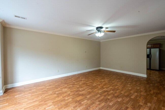 Foto del edificio - 3 bed and 2.5 condo with 1 car garage in Gray