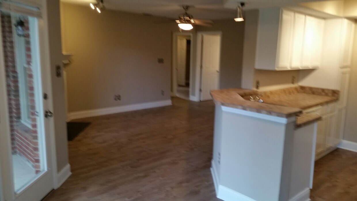 107 Killam Ct, Cary, NC 27513 Condo for Rent in Cary, NC