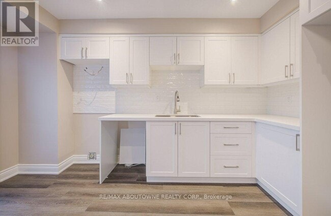 Photo du bâtiment - 13 Normandy Pl