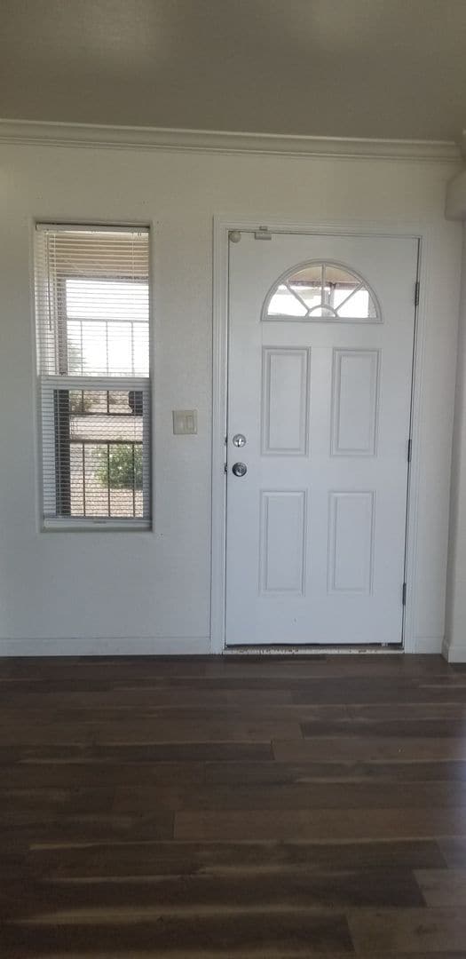 Building Photo - 18011 Brimhall Rd
