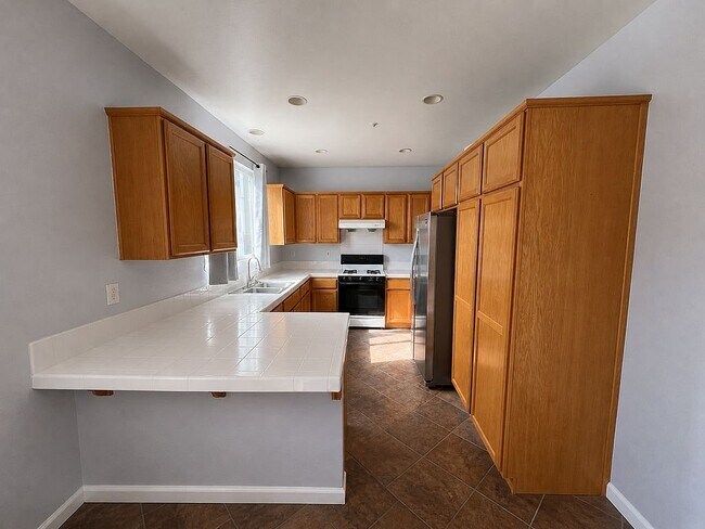 Foto del edificio - 831 Spring Mountain Ln