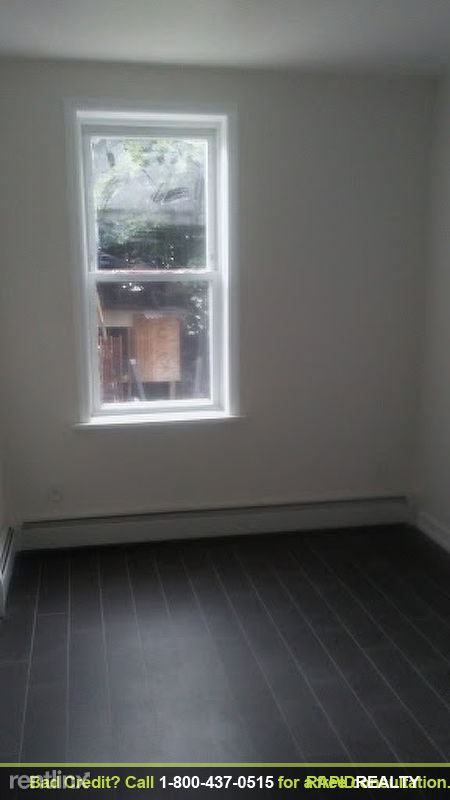 Primary Photo - 1117 Hancock St
