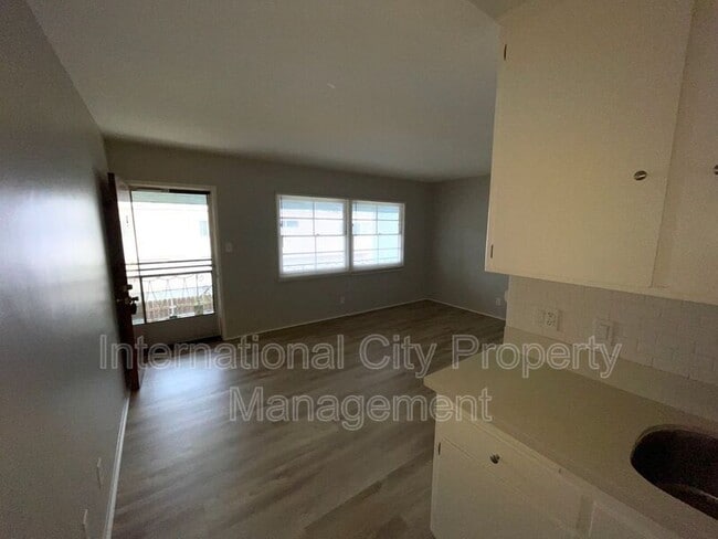 Building Photo - 3340 2nd St