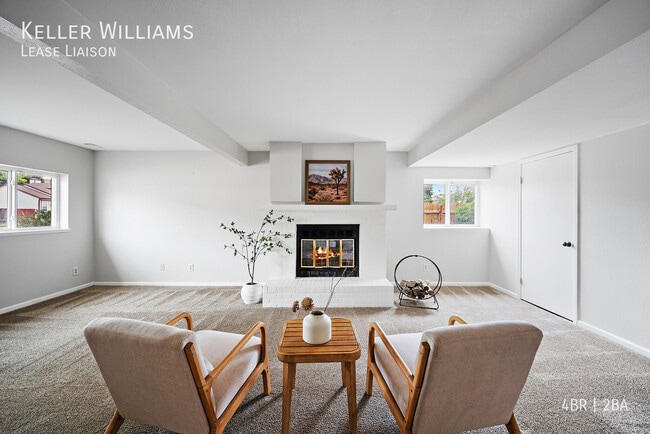 Building Photo - 8510-Rental Ilex Dr