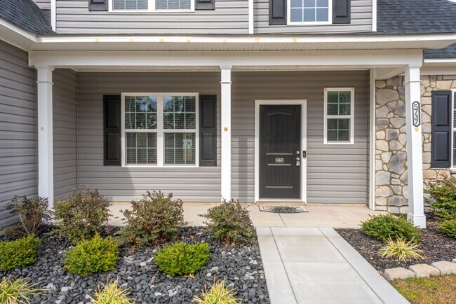 Foto del edificio - 5737 Pooh Ave