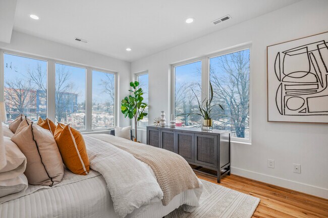 Foto del edificio - 7121 Georgia Ave NW
