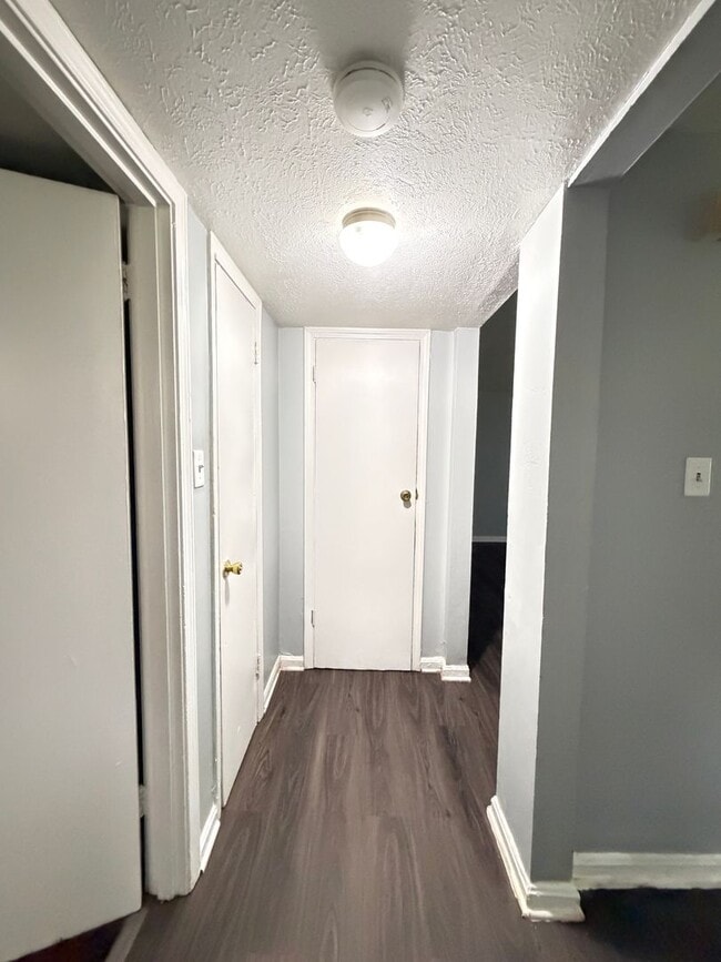 Building Photo - 3706 Noblitt Dr