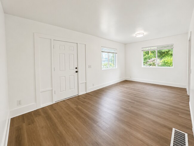 Foto del edificio - 14301 30th Ave NE