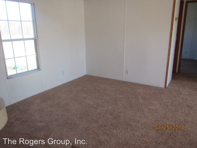 Building Photo - 51 Pauls Ln