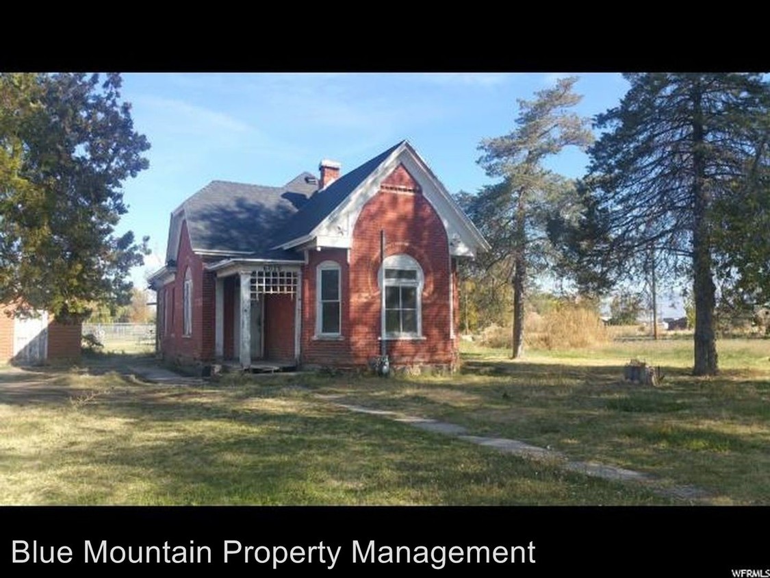 Primary Photo - 4 br, 2 bath House - 6020 W 5600 S