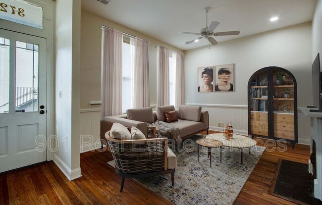 Building Photo - 372 Mulberry St