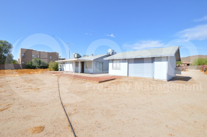 Primary Photo - Very nice 2 bedroom and 2 bathroom home!