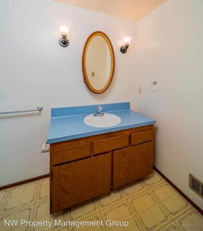 Foto del edificio - 2312 Jade Ave
