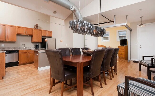 Foto del edificio - 2441 Broadway