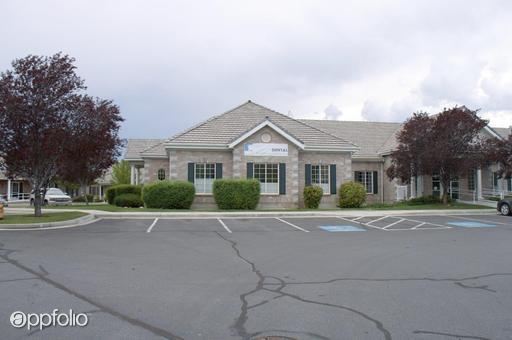 Building Photo - 518 E 800 N