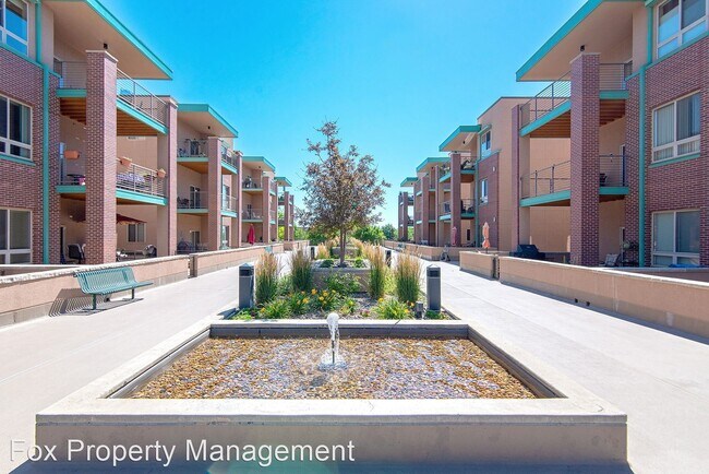 Foto del edificio - 2 br, 2 bath House - 1057 W Century Drive ...