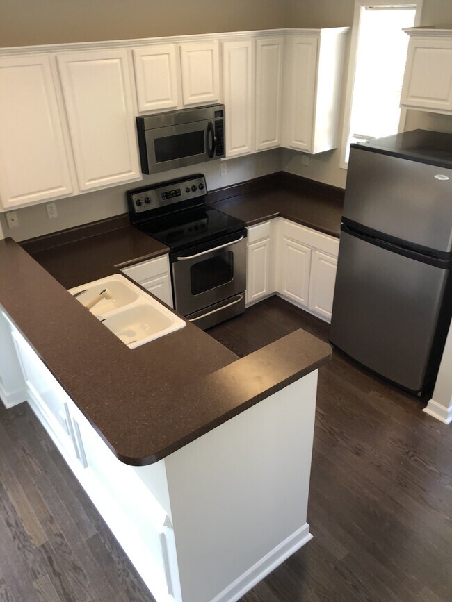 101 Quarter Ln, Mooresville, NC 28117 Townhome Rentals in Mooresville