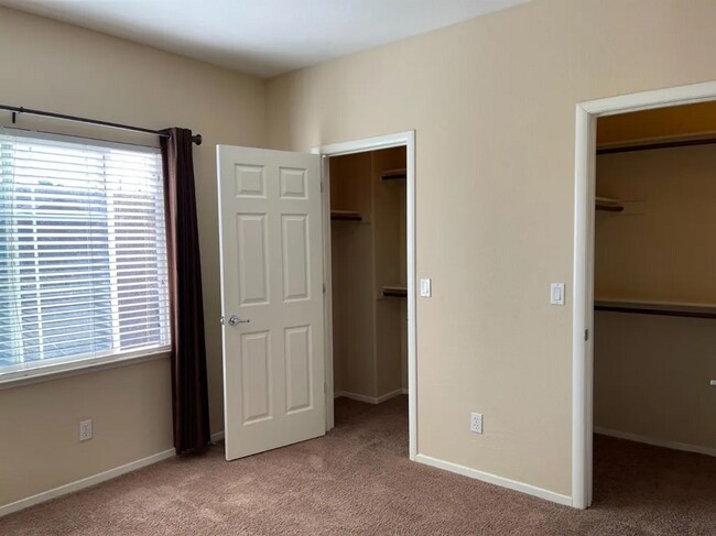 Foto del edificio - COMING SOON!!! Natomas Townhouse