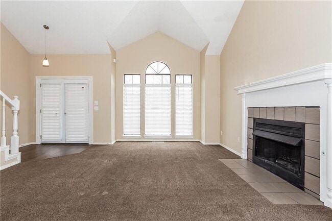 Building Photo - 9313 S Land Ave