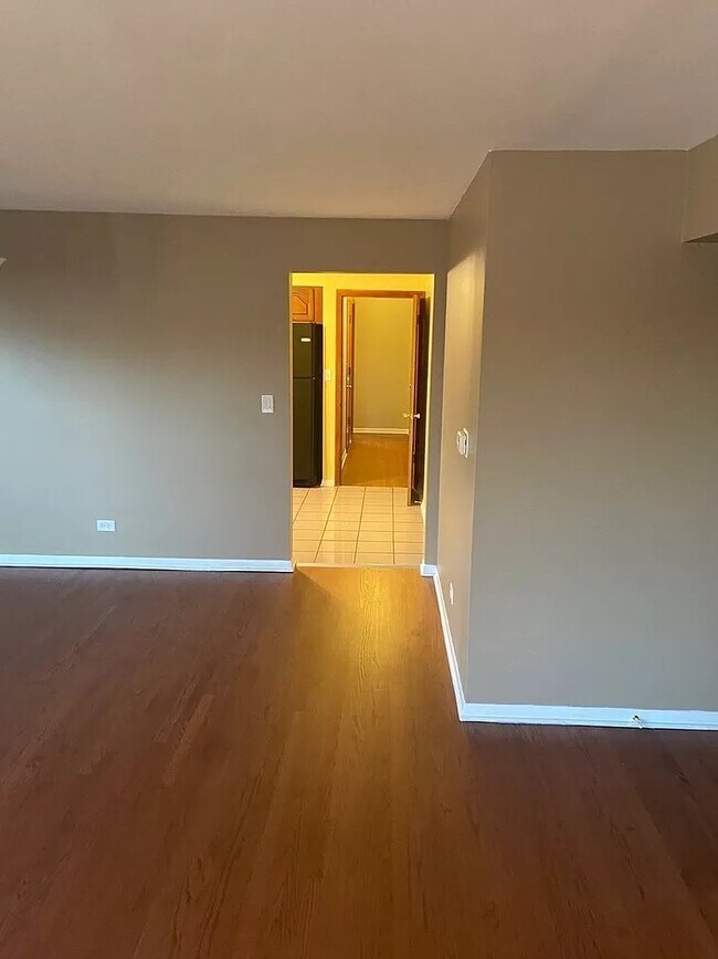 Foto del edificio - 6743 N Oxford Ave