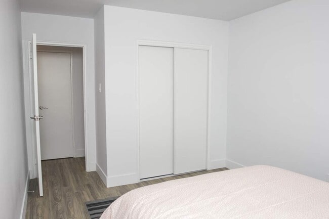 Interior Photo - Biggin Court Apartments