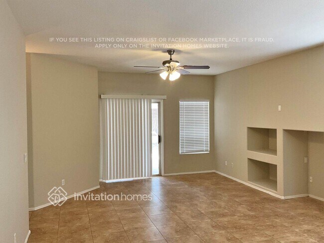 Building Photo - 774 E Drifter Pl