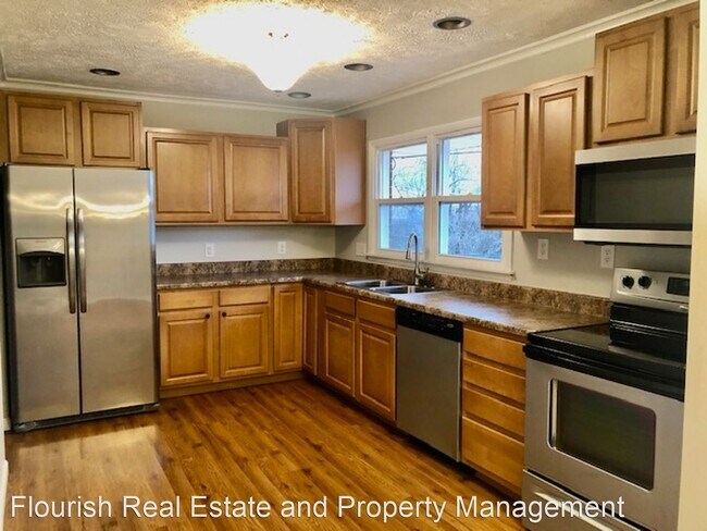 Building Photo - 4 br, 2.5 bath House - 1244 Kneisley Drive