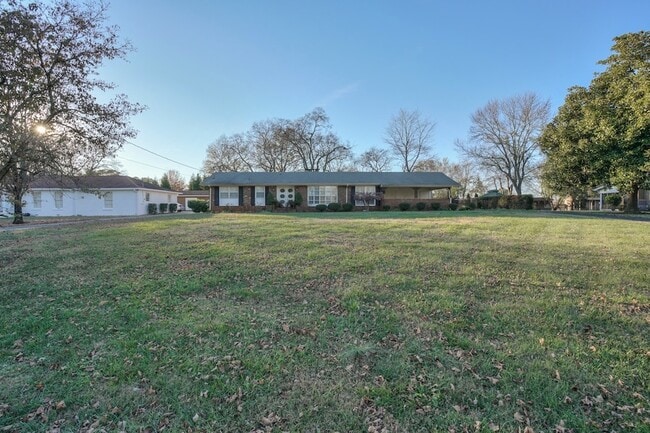 Building Photo - 2519 Morgan Rd