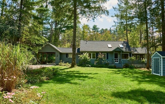 Foto del edificio - 5 Beachwood Drive