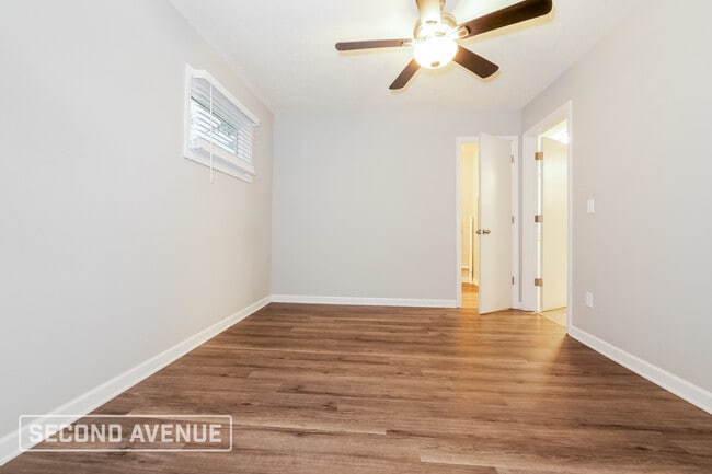 Building Photo - 401 Lacy Ln