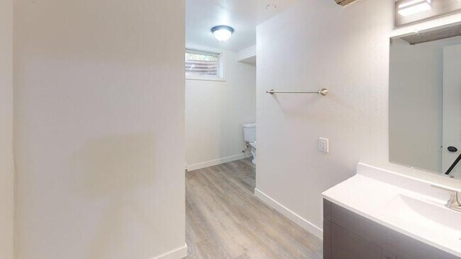 Foto del edificio - 104 Division St NW