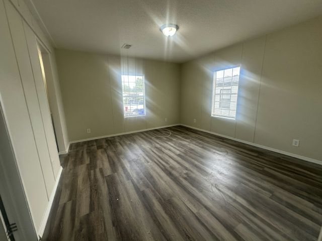 Foto del edificio - 13639 Wesleyan Blvd