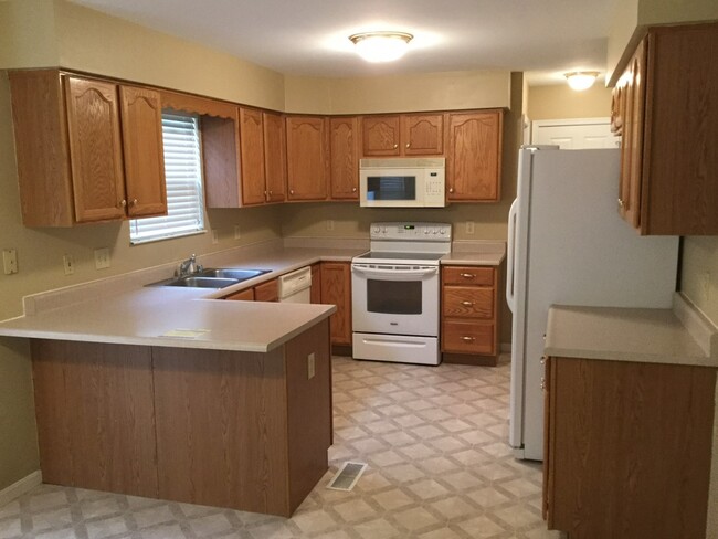 Foto del edificio - 7521 Roxbury Court