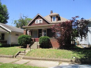 Building Photo - 331 S 18th St