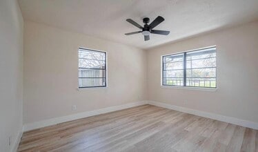 Building Photo - 5502 Hewitt Dr